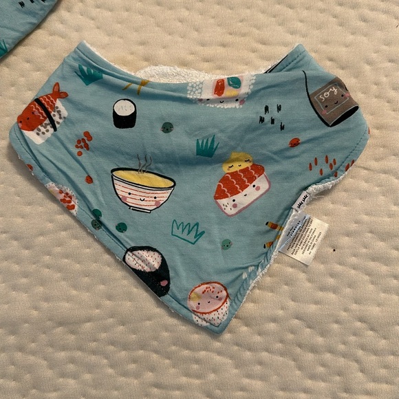 Iittle sleepies play shorty and matching bib - Picture 6 of 7